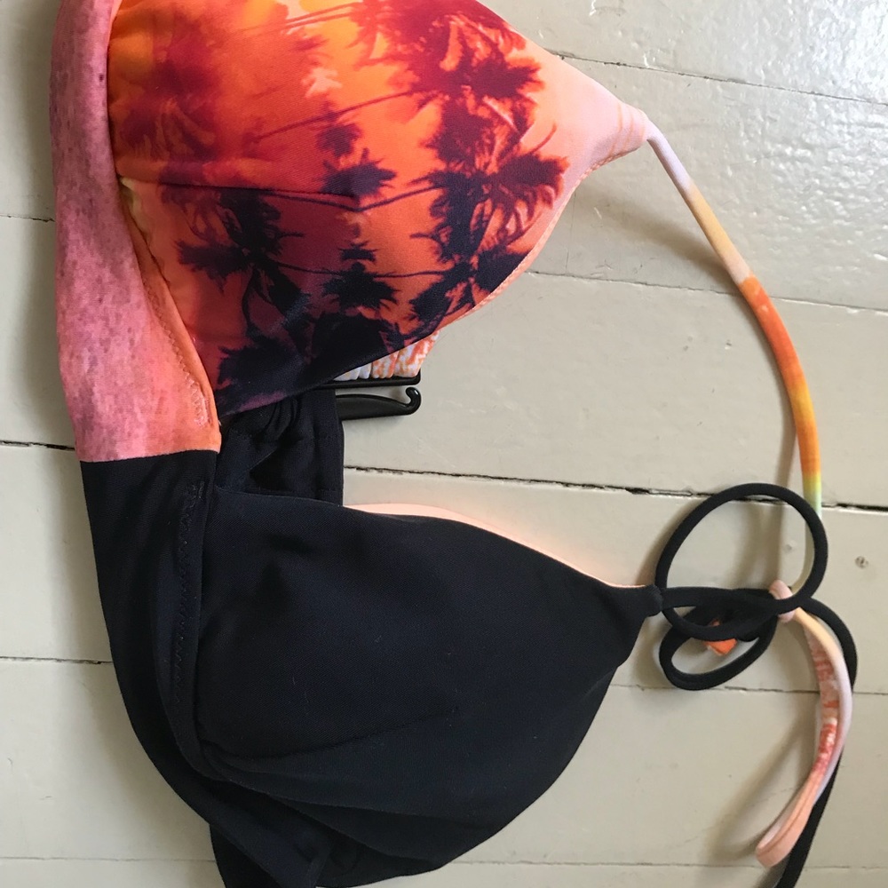 VS bikini top
